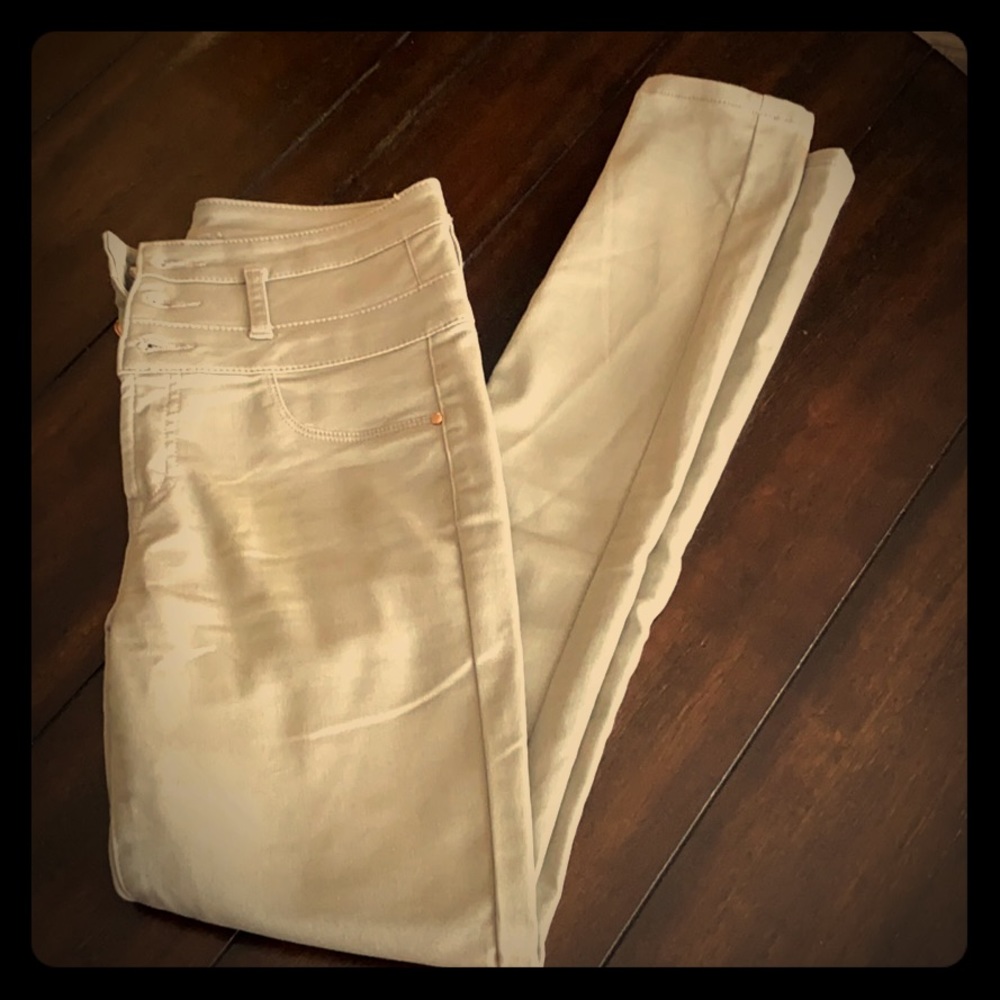 High waisted pants